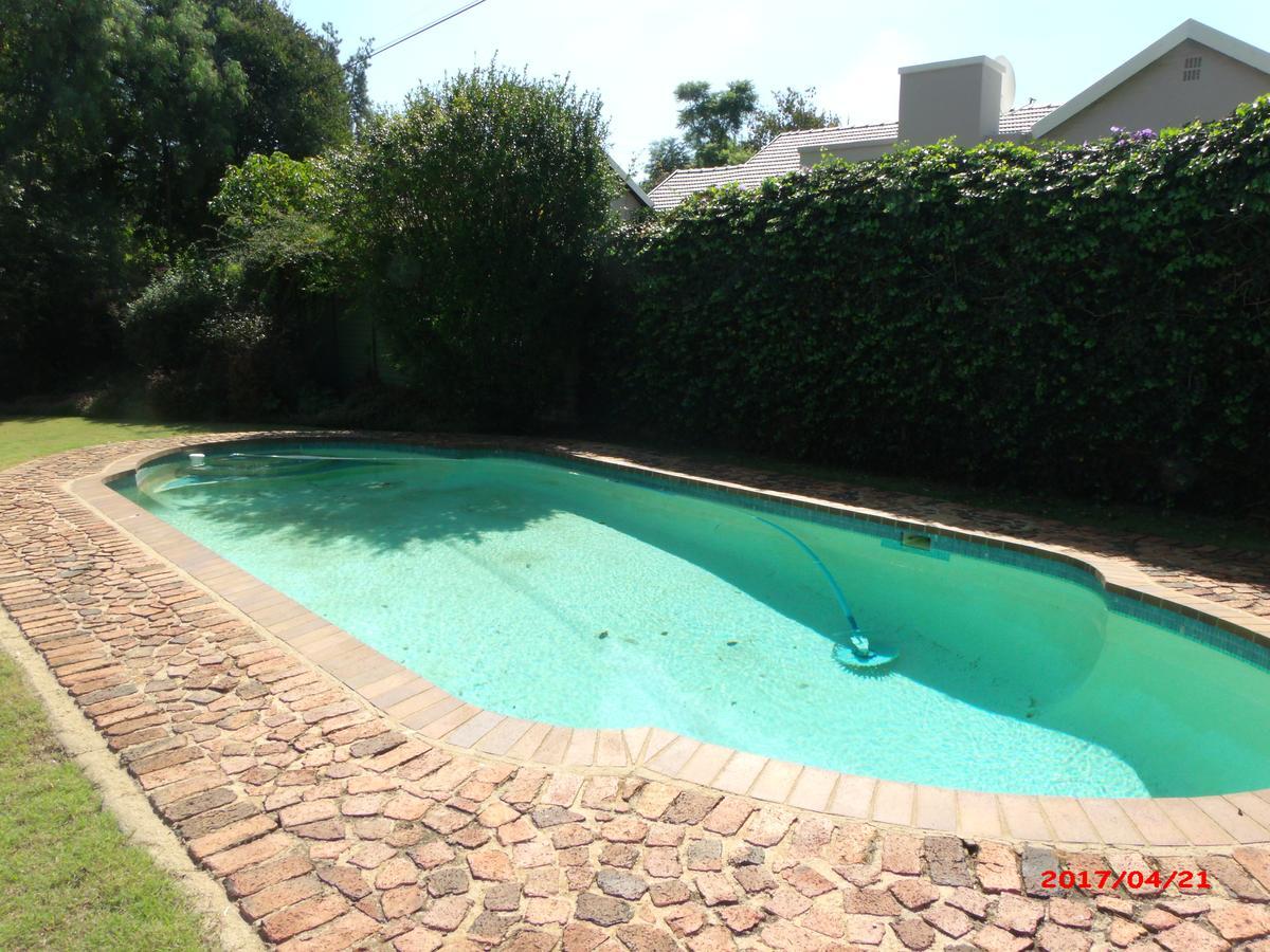 Chalet No. 2 Petunia Johannesburg Buitenkant foto
