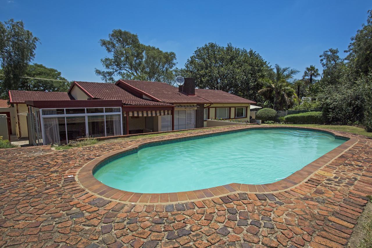 Chalet No. 2 Petunia Johannesburg Buitenkant foto