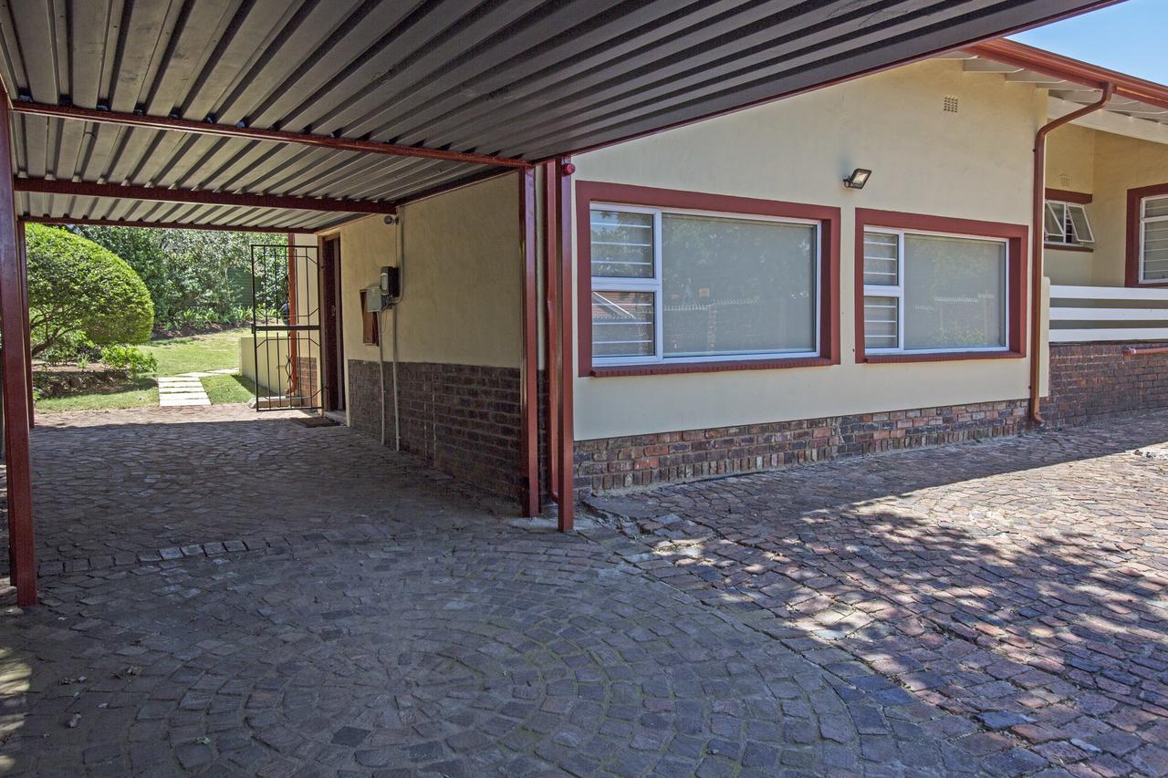 Chalet No. 2 Petunia Johannesburg Buitenkant foto