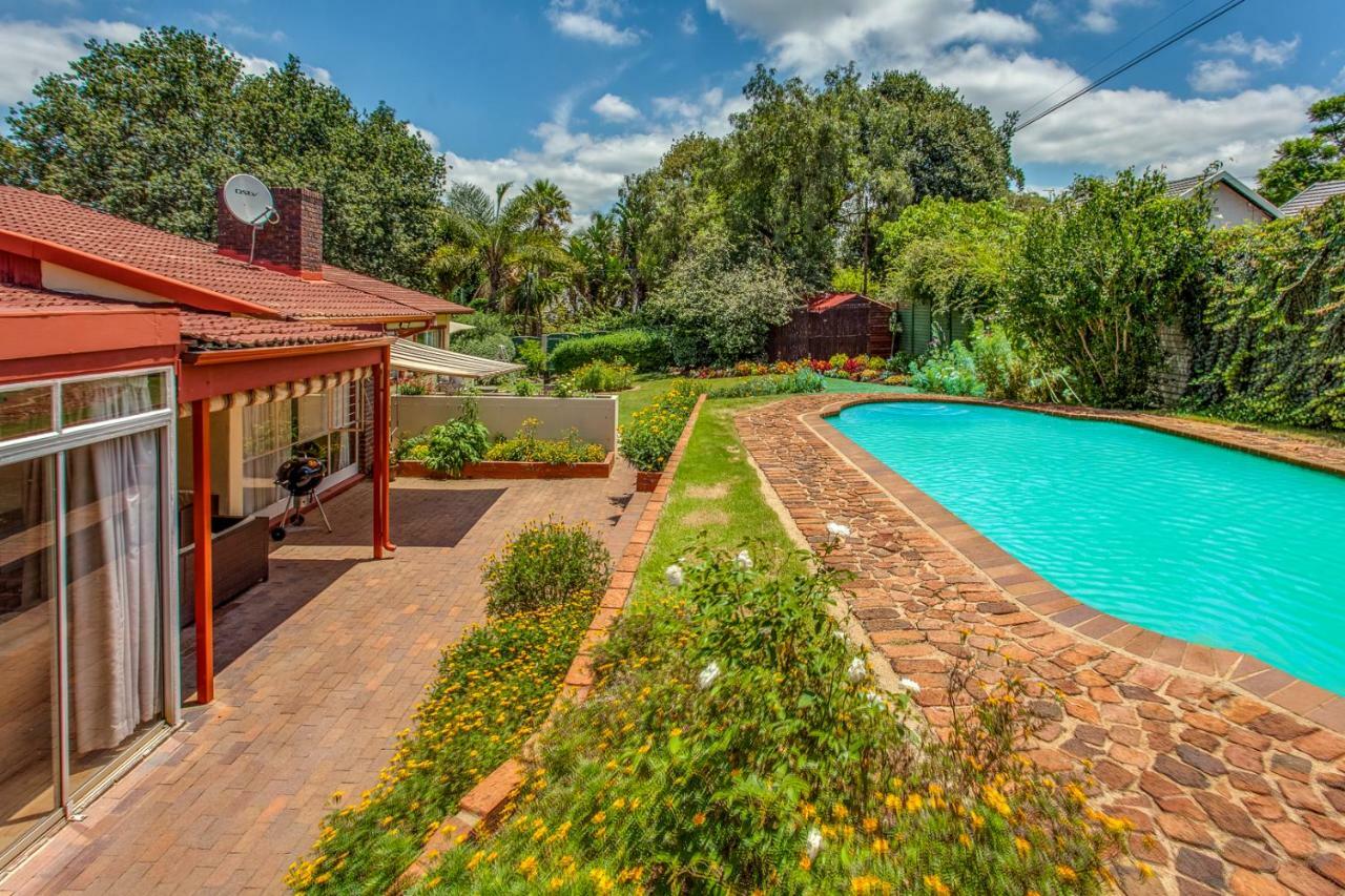 Chalet No. 2 Petunia Johannesburg Buitenkant foto