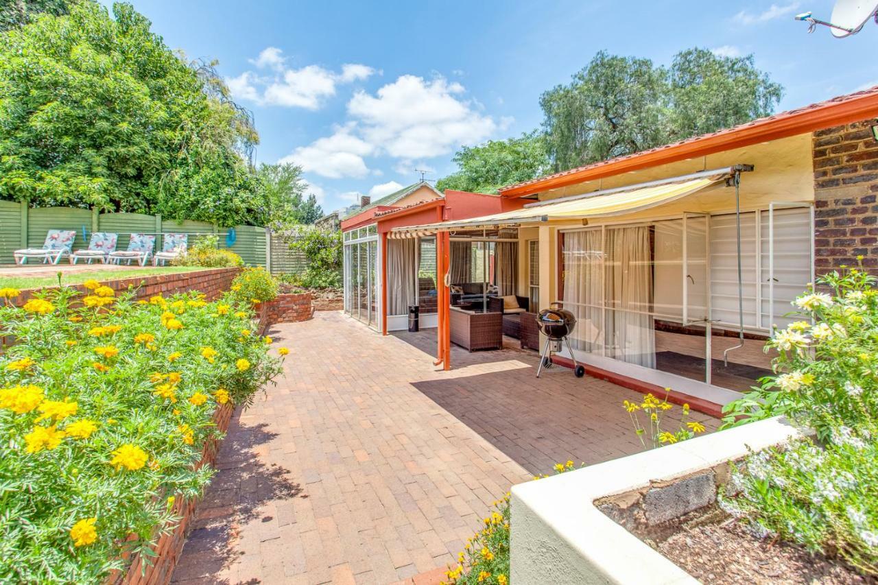 Chalet No. 2 Petunia Johannesburg Buitenkant foto