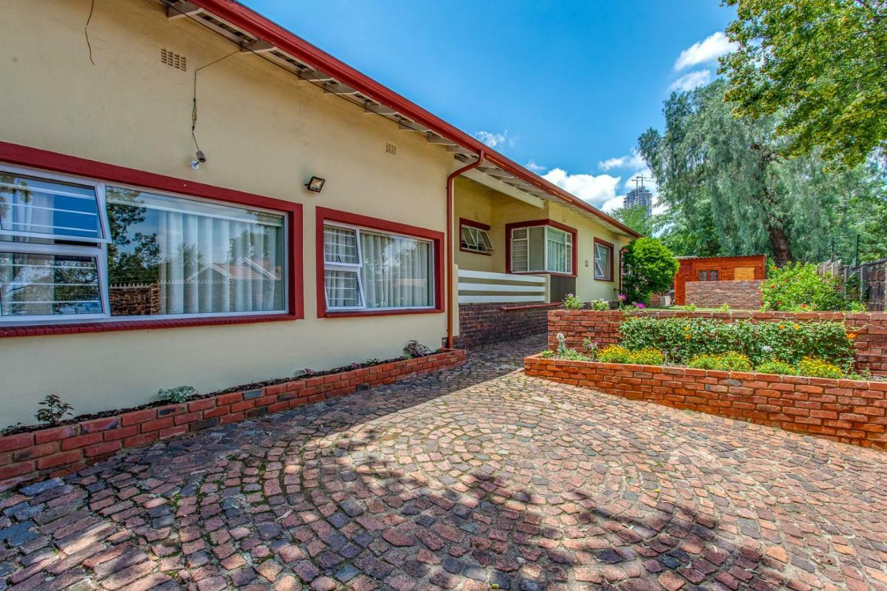Chalet No. 2 Petunia Johannesburg Buitenkant foto